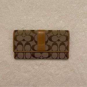 Authentic Coach Wallet